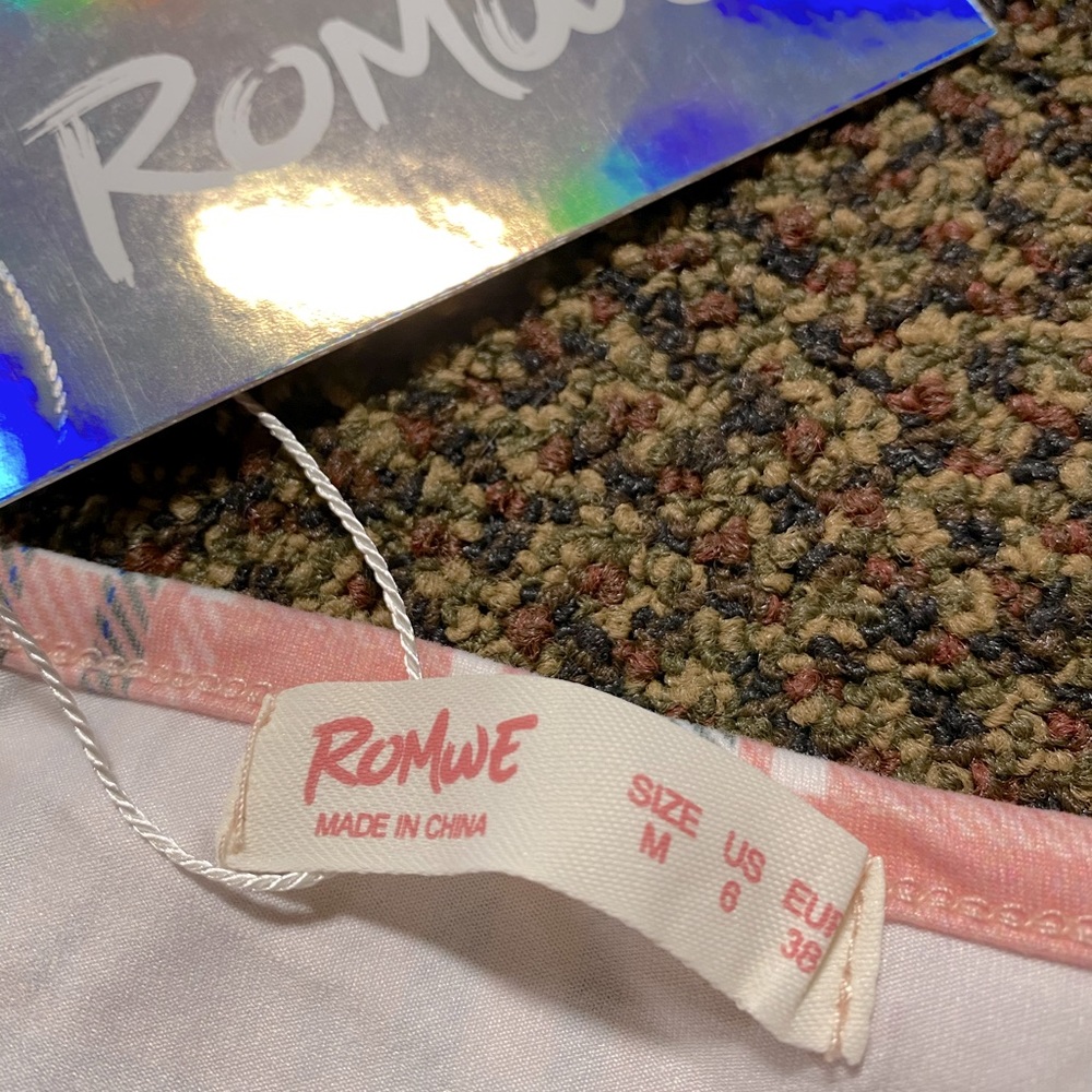 Medium Romwe Pink Spaghetti Strap Plaid Bodysuit - Picture 5 of 6